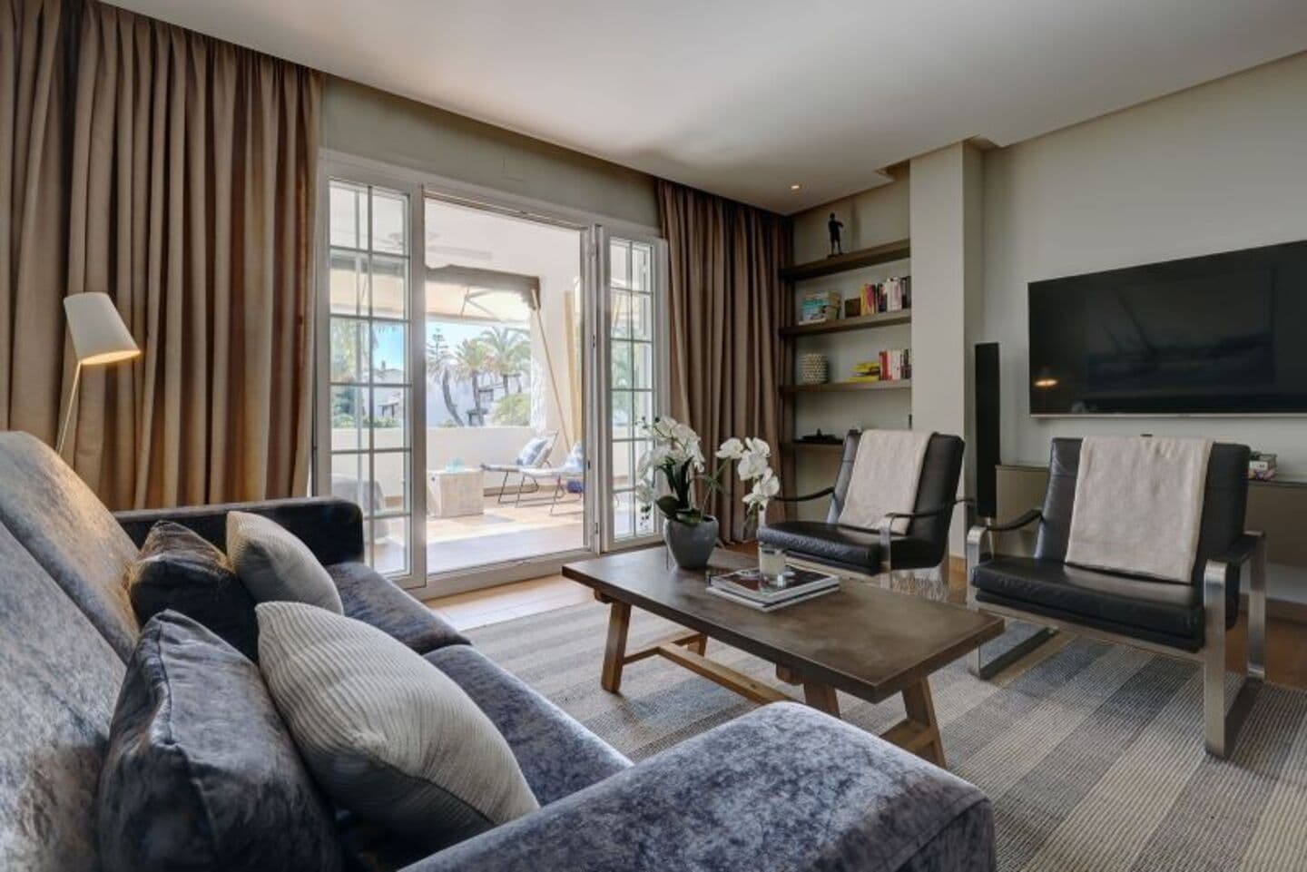 2-bedroom apartment in Puerto Banus