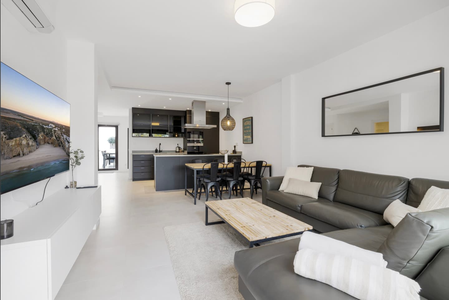 3-bedroom penthouse in Marbella