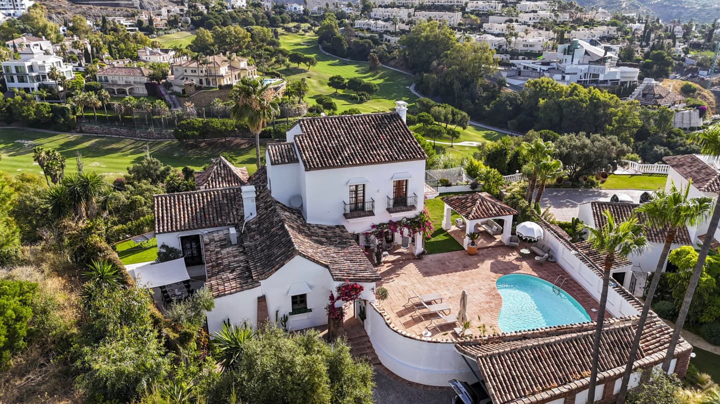 4-bedroom villa in Capanes del Golf photo 1