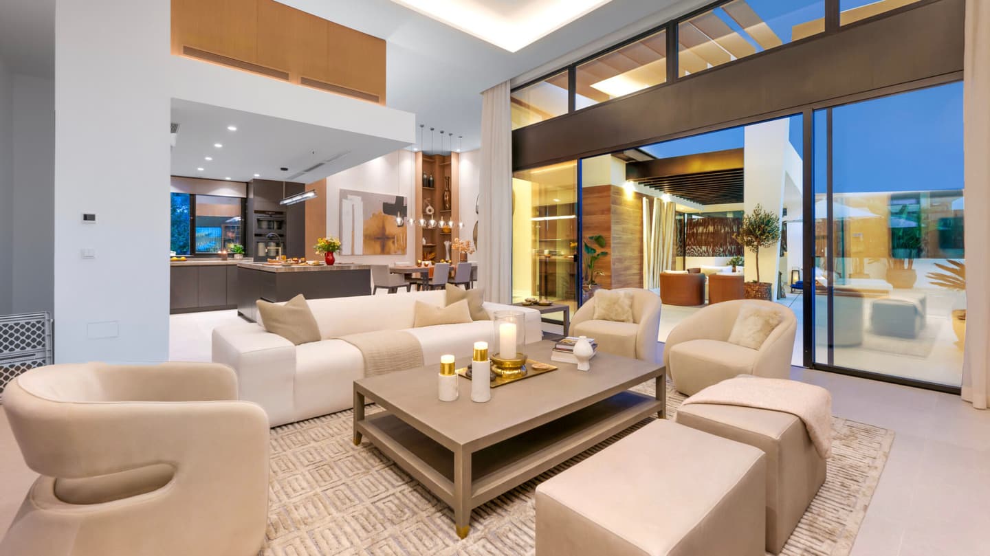 5-bedroom villa in Nueva Andalucia photo 1