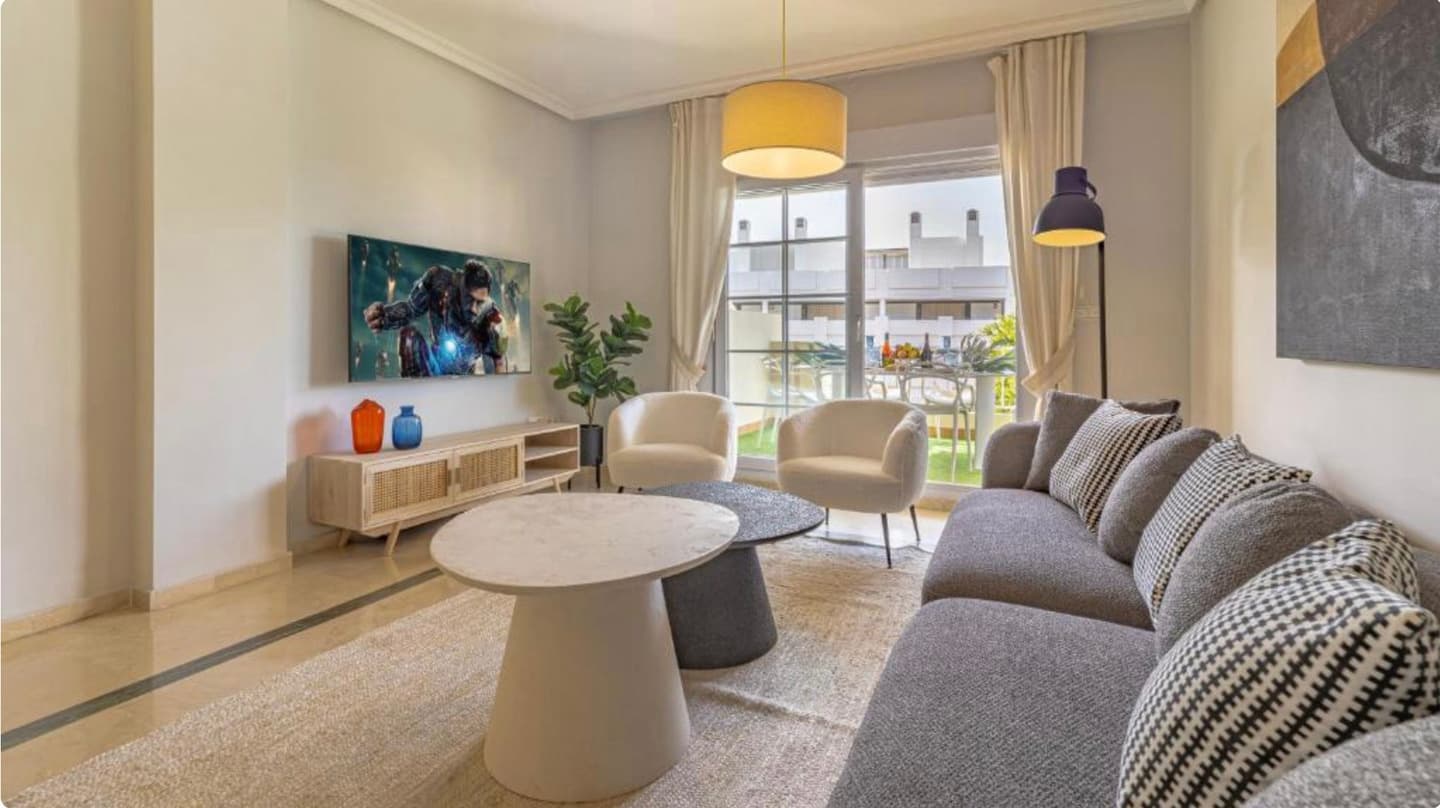 3-bedroom apartment in Puente Romano photo 1