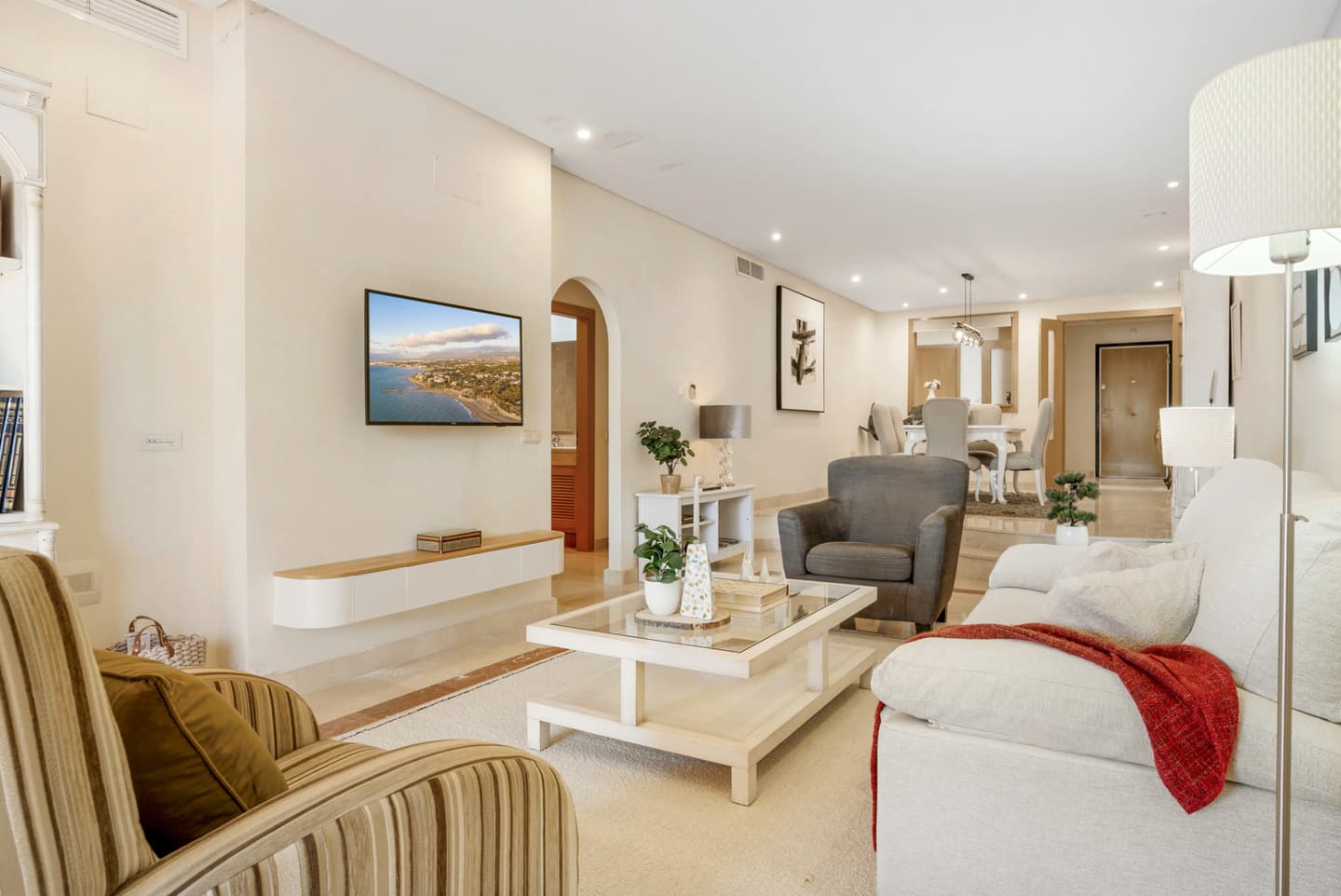 2-bedroom apartment in Nueva Andalucia photo 1
