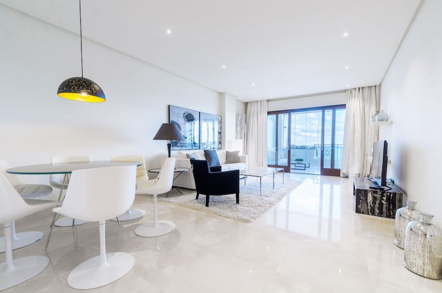 3-bedroom apartment in Doncella Beach