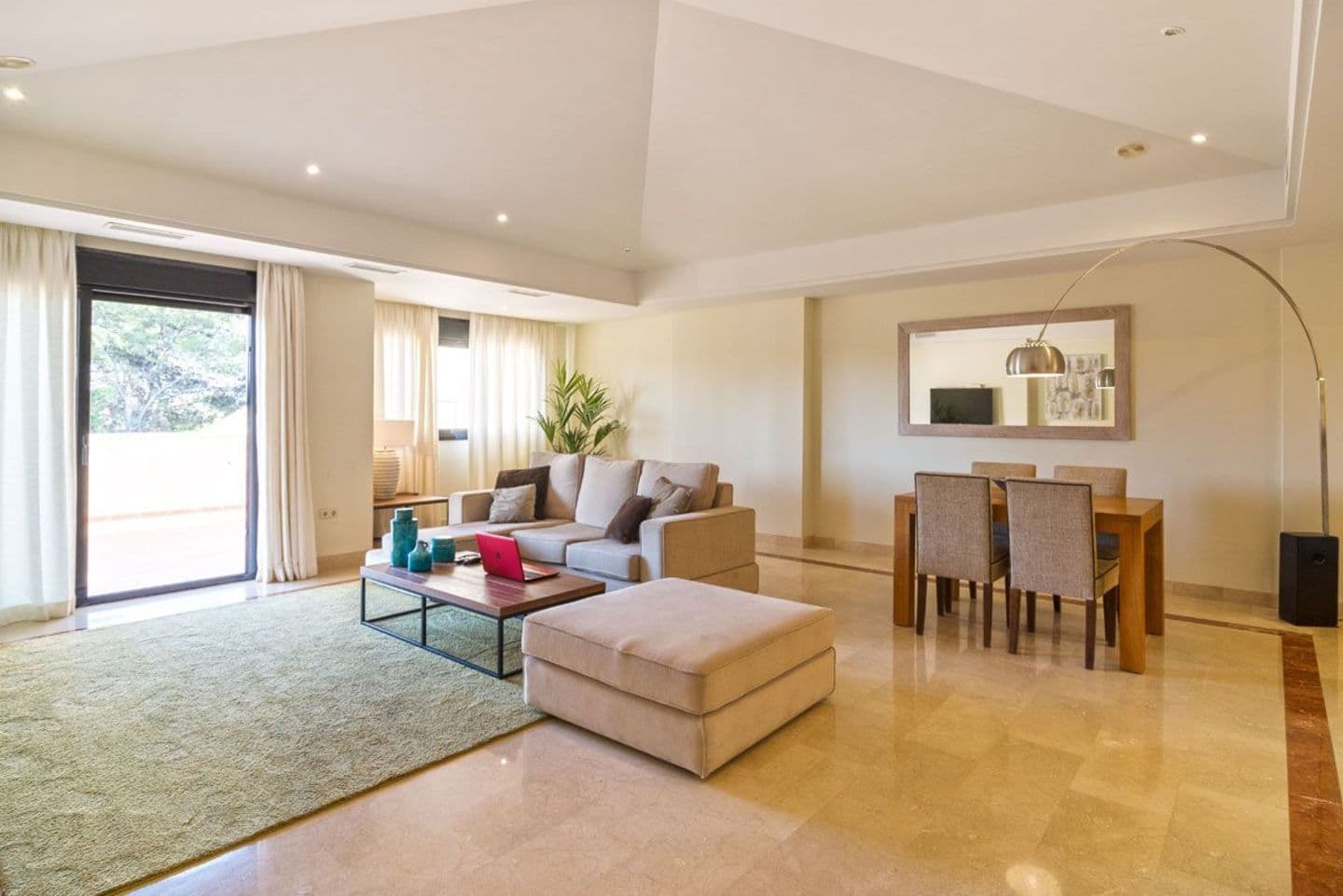 2-bedroom penthouse in Puerto Banus photo 1