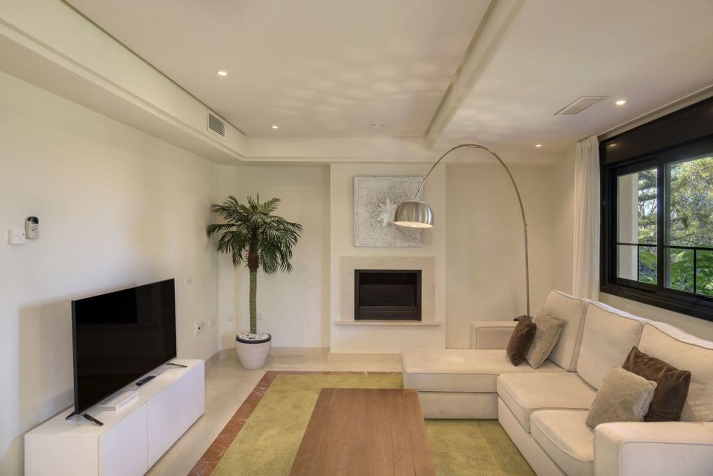 4-bedroom penthouse in Puerto Banus