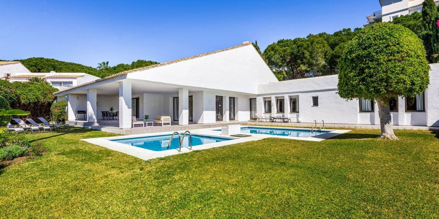 5-bedroom villa in Puerto Banus