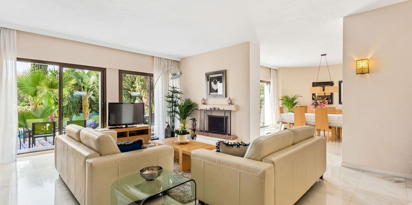 4-bedroom villa in la Marina photo 1