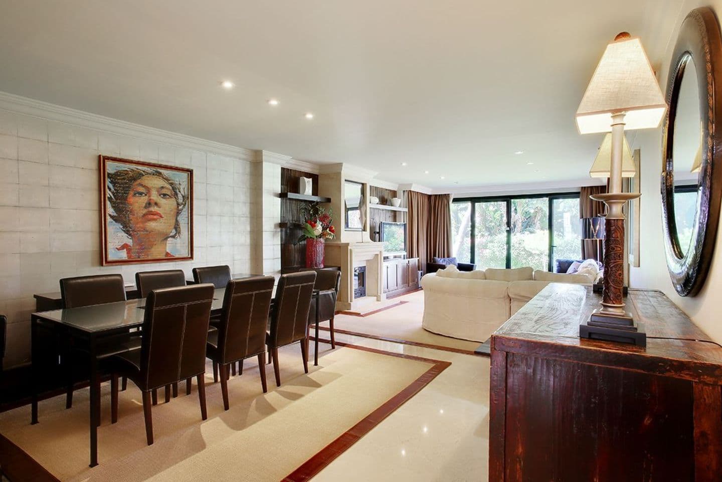 2-bedroom apartment in Marbella photo 1