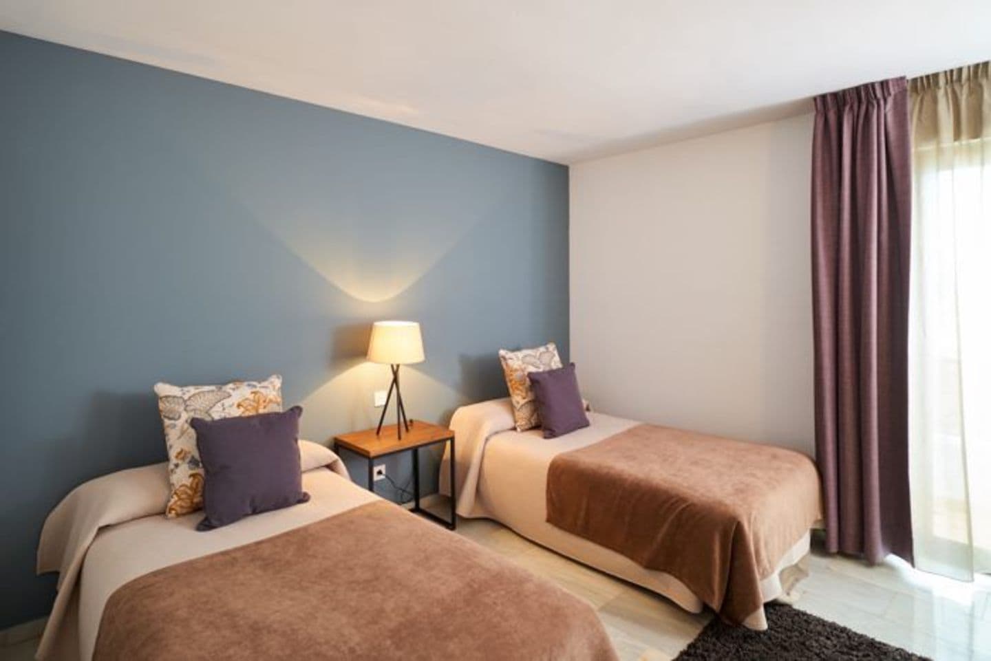 2-bedroom apartment in Puerto Banus photo 1