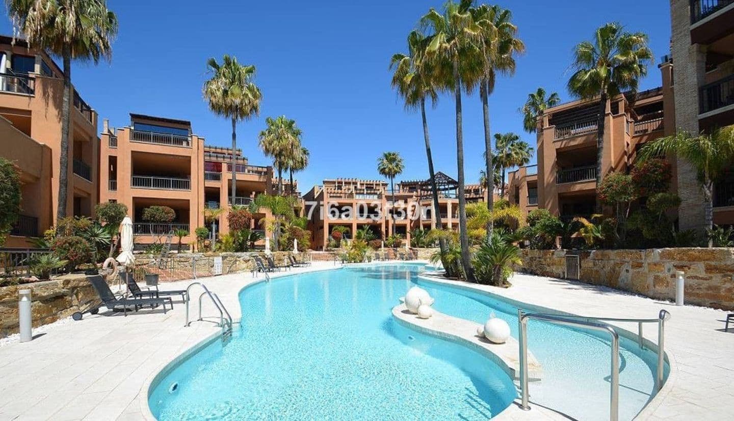 3-bedroom penthouse in Casablanca Beach