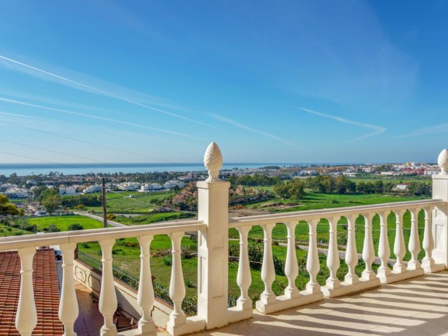 4-bedroom villa in Marbella photo 1