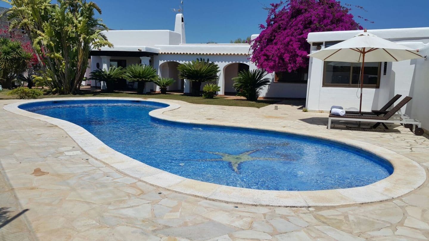 4-bedroom villa in Jesus