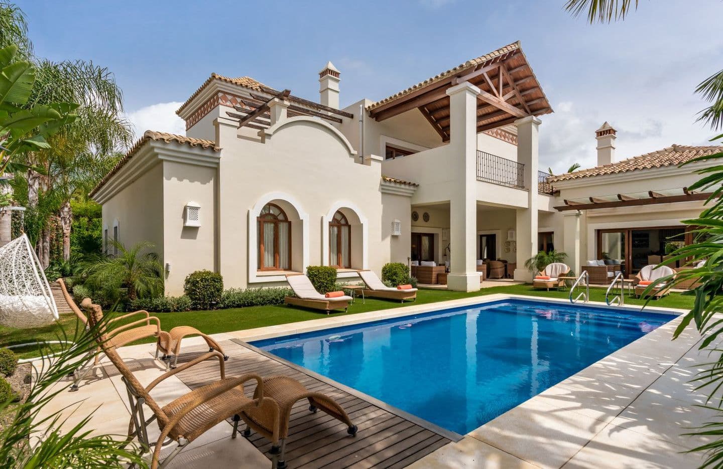 6-bedroom villa in Marbella Club photo 1