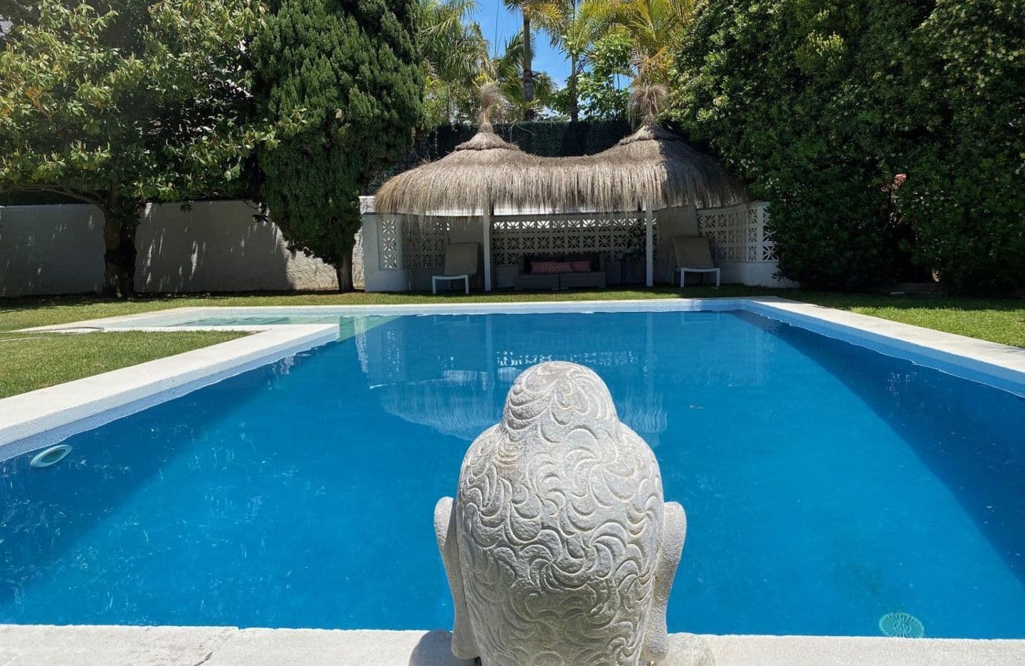 4-bedroom villa in Los Monteros photo 1