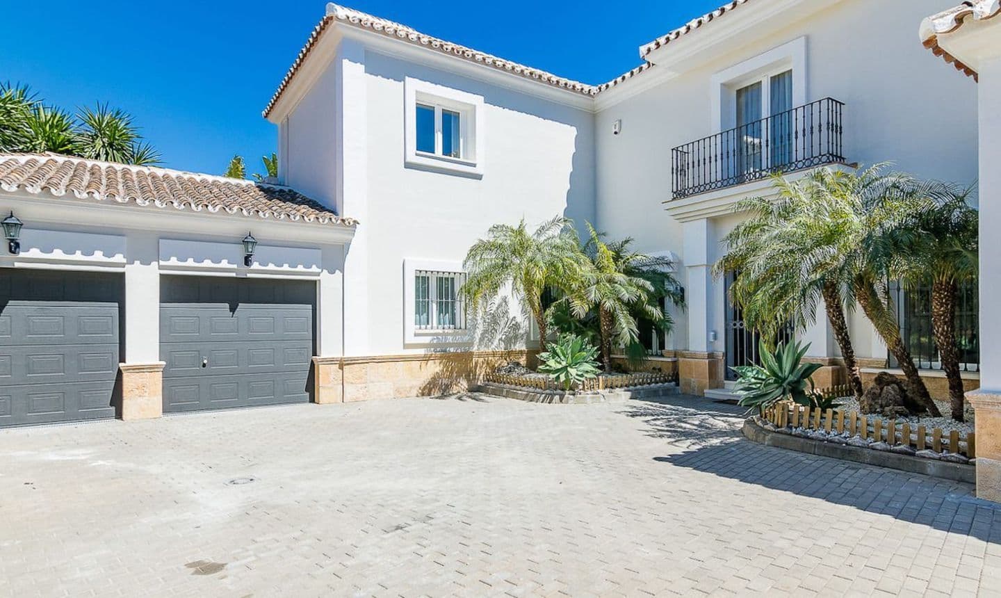 5-bedroom villa in Paraiso Barronal