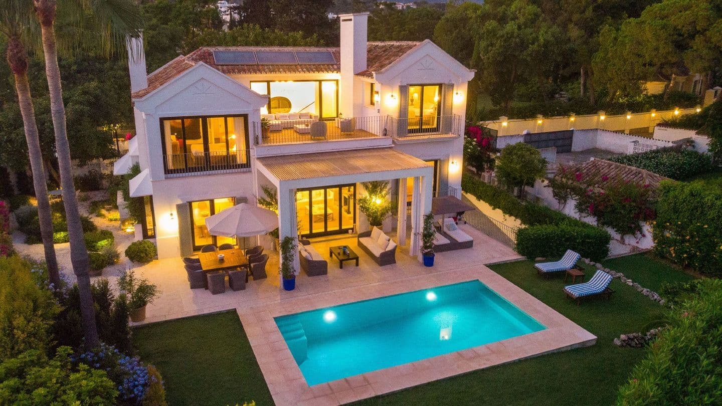 5-bedroom villa in Marbella Club photo 1