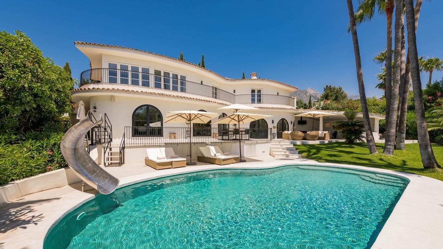 4-bedroom villa in Nagueles photo 1