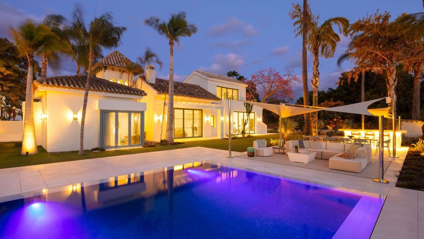7-bedroom villa in Nueva Andalucia