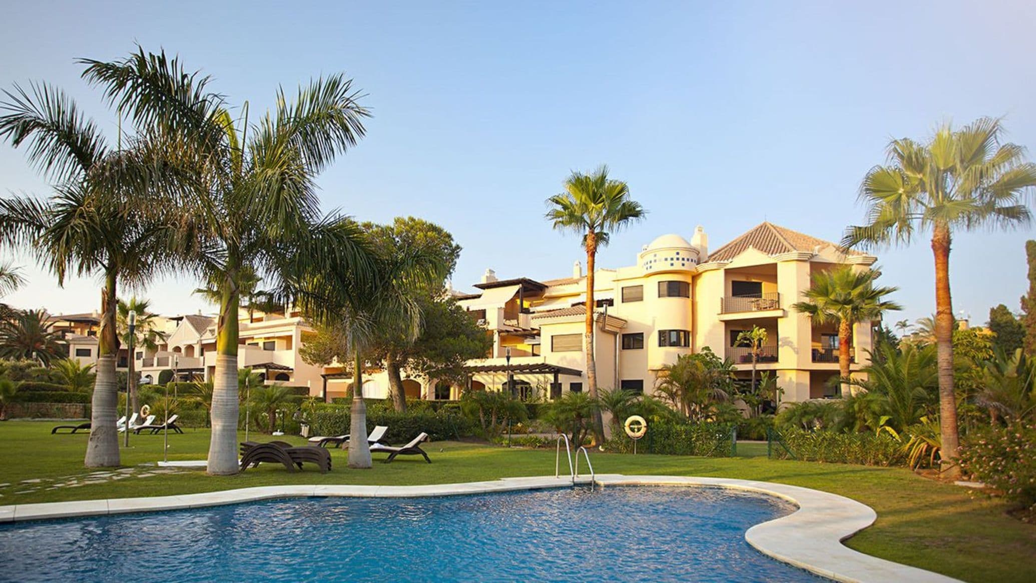 4-bedroom apartment in Las Mimosas