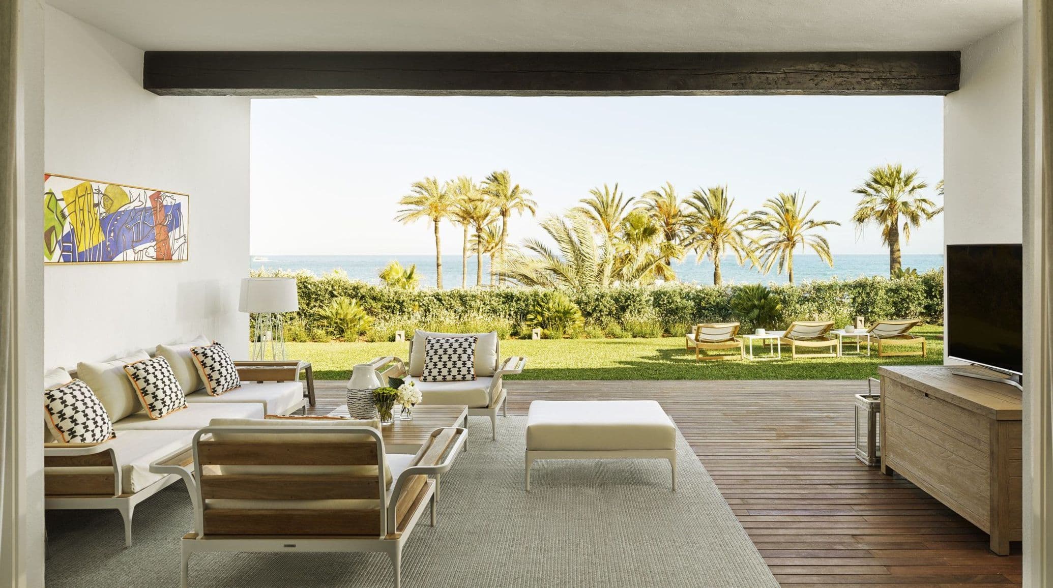 4-bedroom villa in Hotel Puente Romano photo 1
