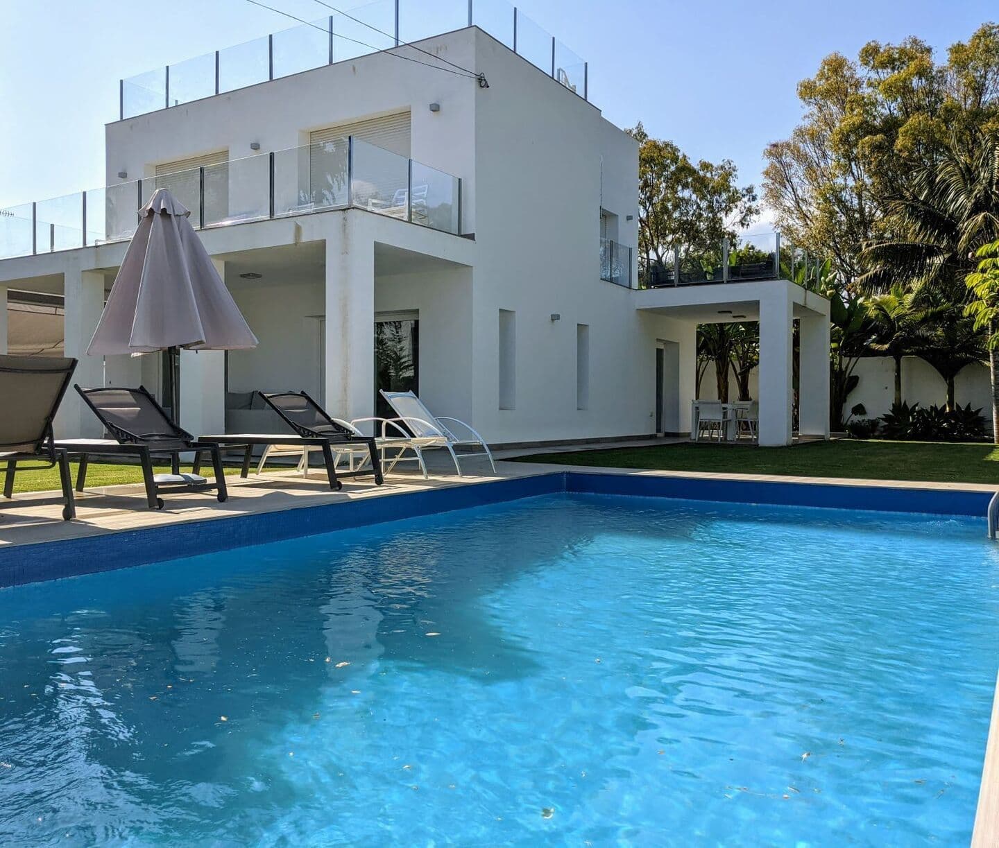 4-bedroom villa in Marbella photo 1