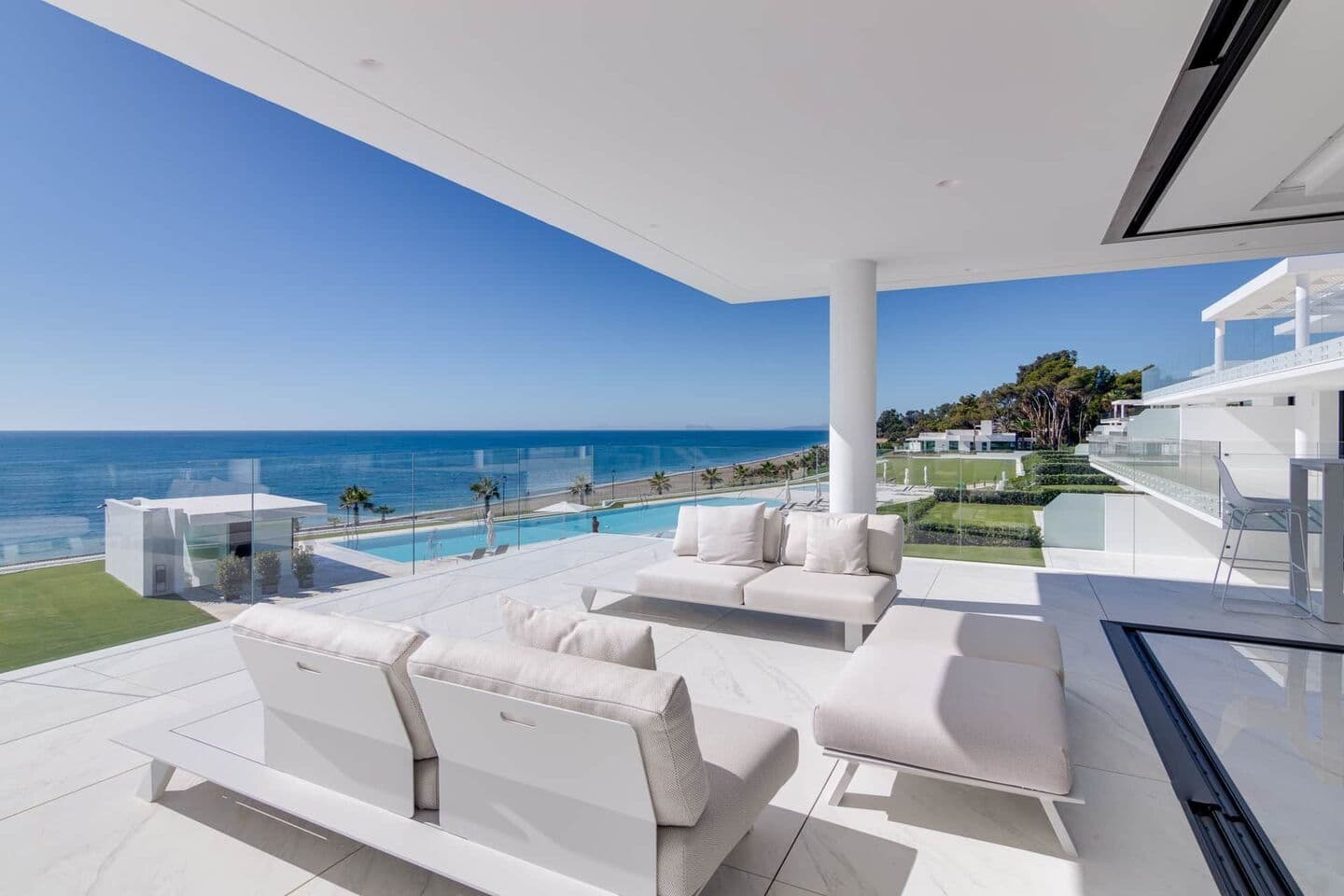 4-bedroom apartment in Estepona
