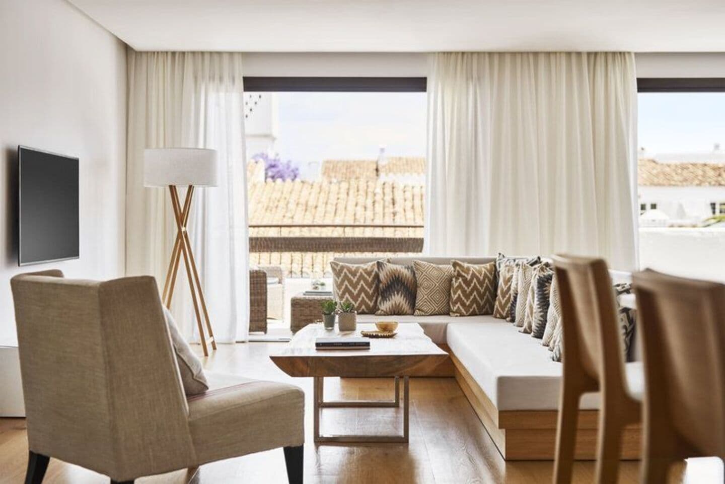 4-bedroom apartment in Hotel Puente Romano