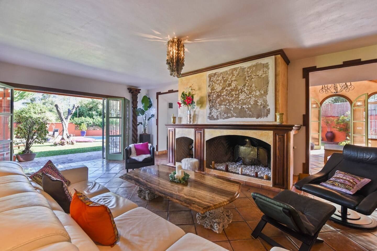 6-bedroom villa in Puerto Banus photo 1