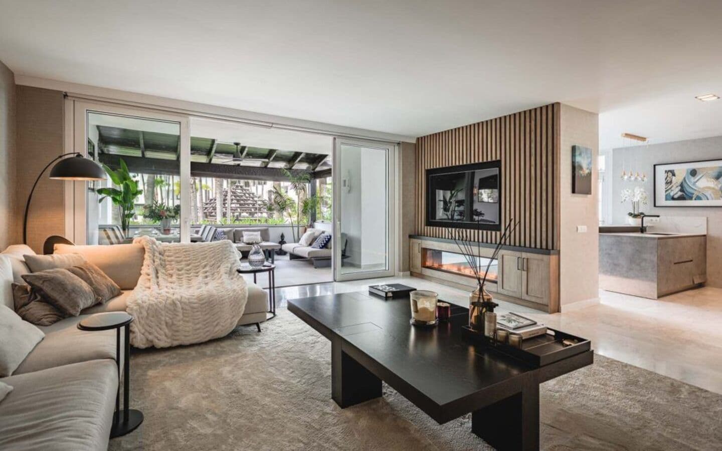 3-bedroom apartment in Marina Puente Romano photo 1