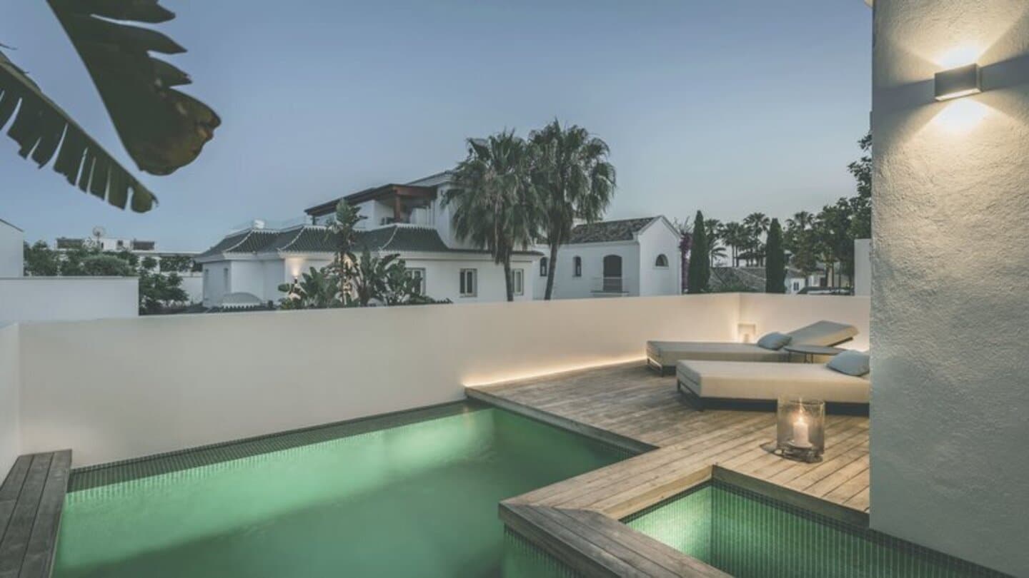 4-bedroom villa in Hotel Puente Romano photo 1