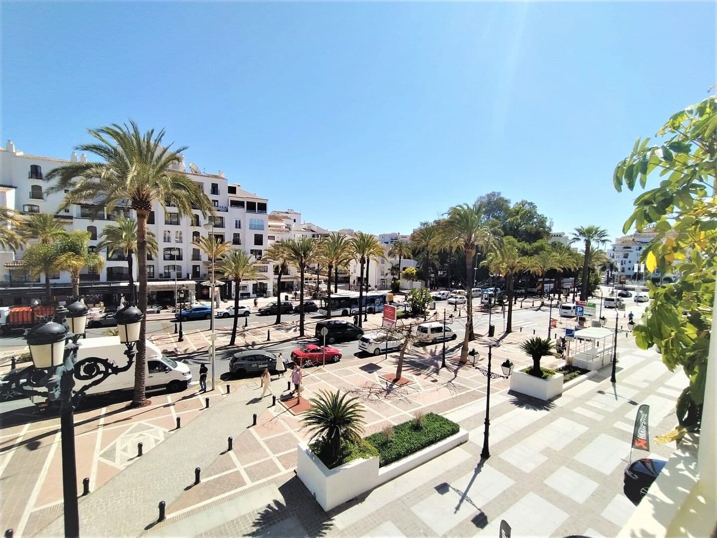 2-bedroom apartment in Playas del Duque photo 1