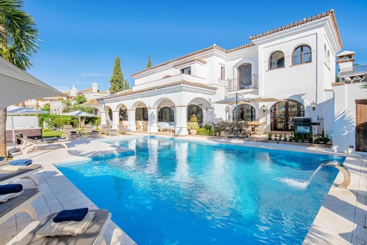 7-bedroom villa in Elviria