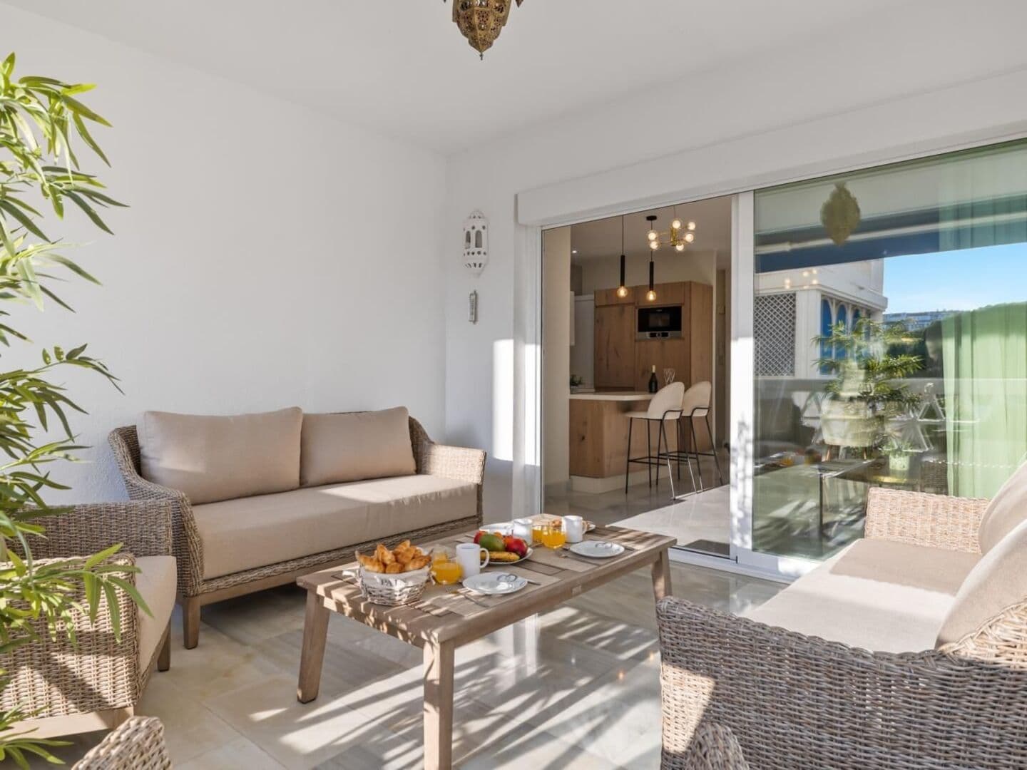 3-bedroom apartment in Playas del Duque photo 1