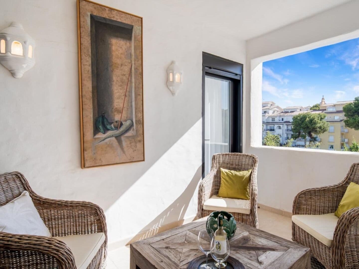2-bedroom apartment in Playas del Duque photo 1