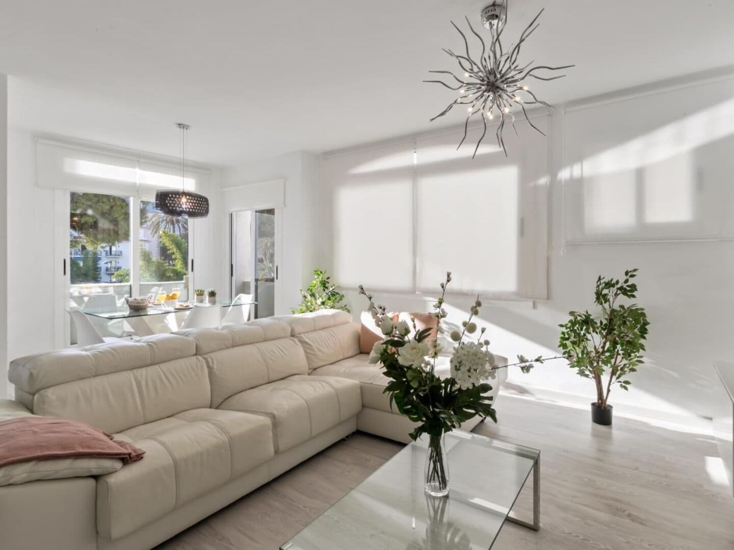 3-bedroom apartment in Playas del Duque photo 1