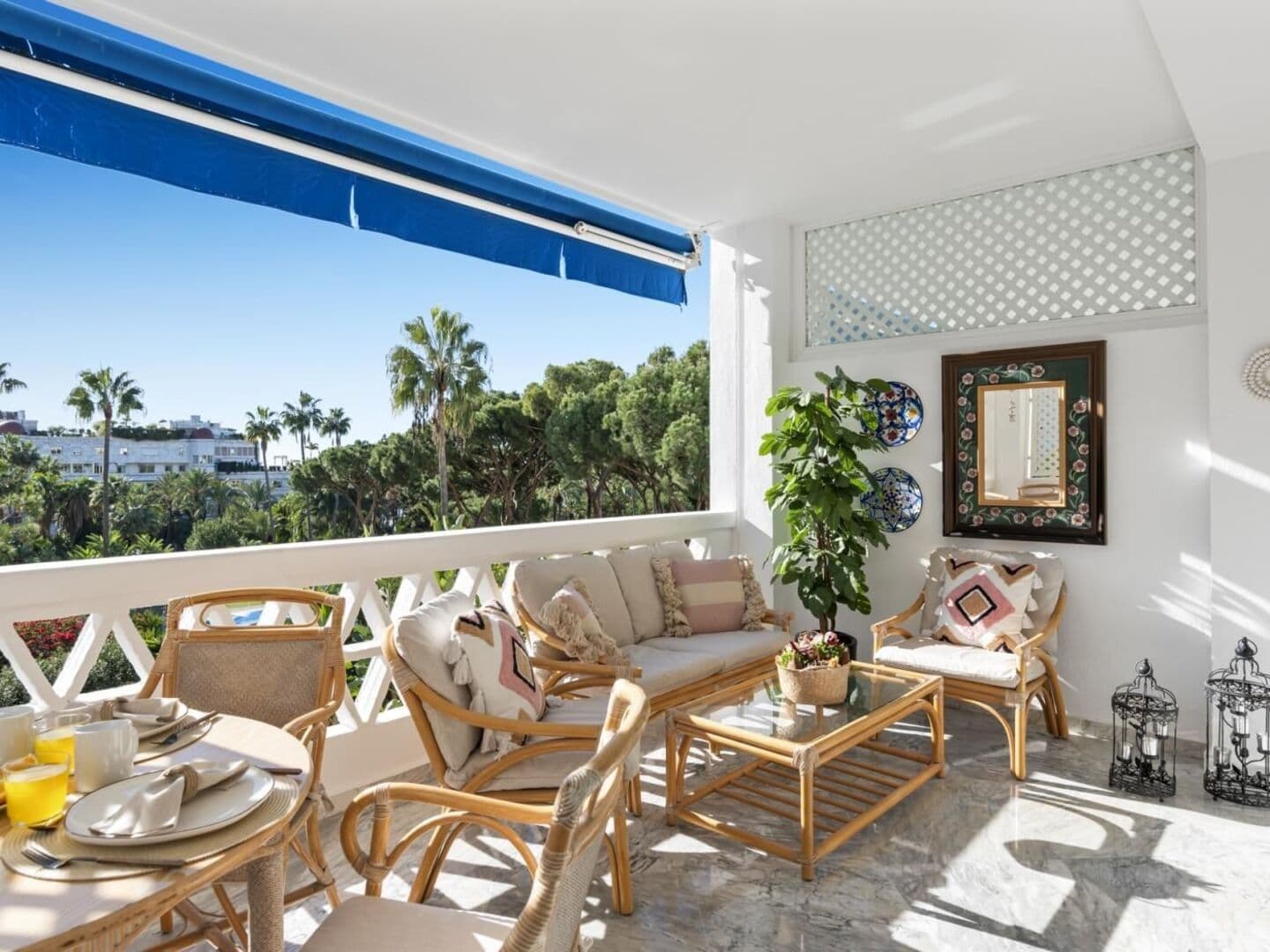 3-bedroom apartment in Playas del Duque photo 1