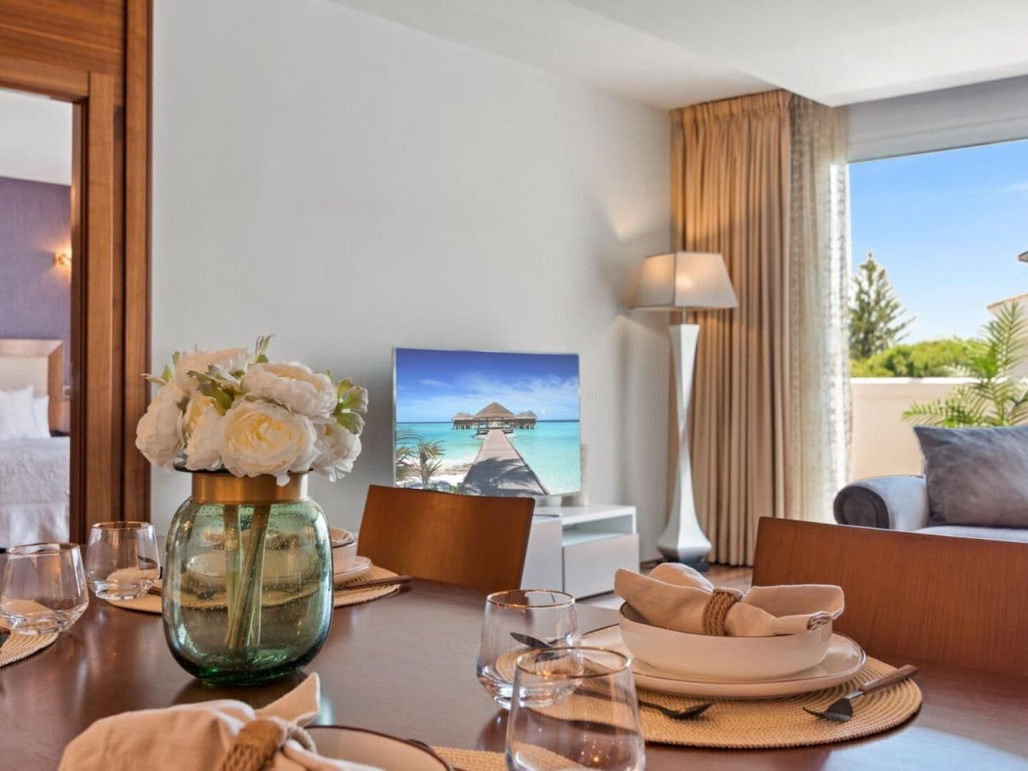 3-bedroom apartment in Playas del Duque photo 1