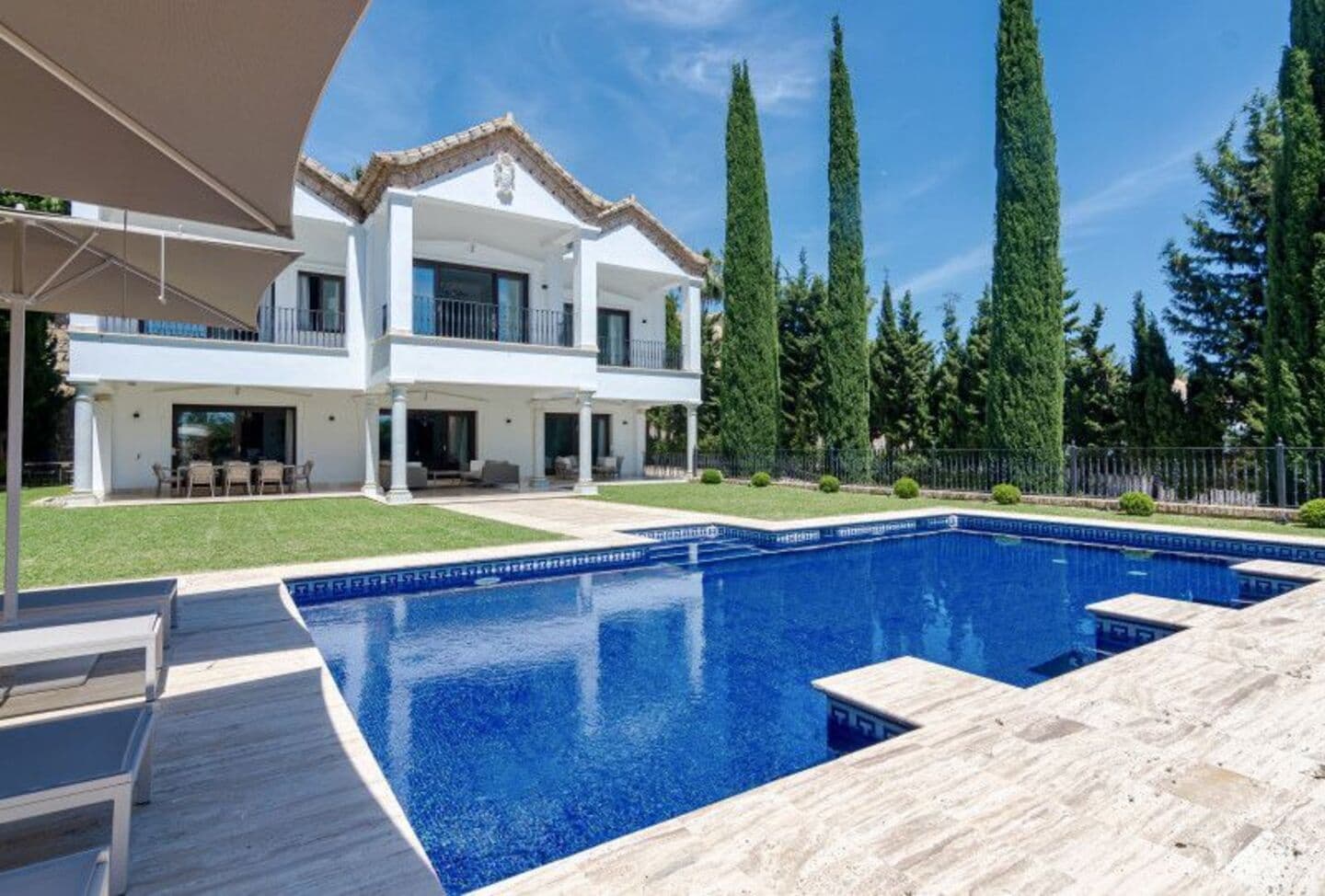 6-bedroom villa in Sierra Blanca photo 1