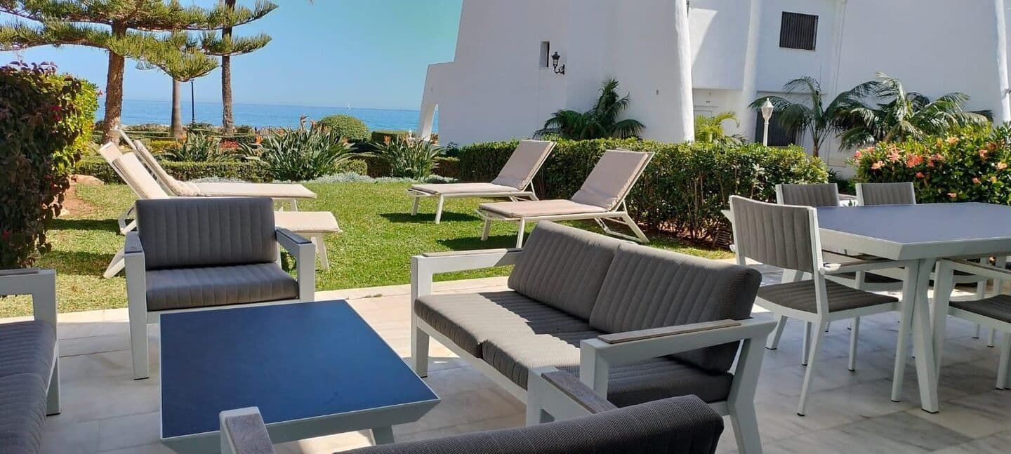 4-bedroom apartment in Coral Beach