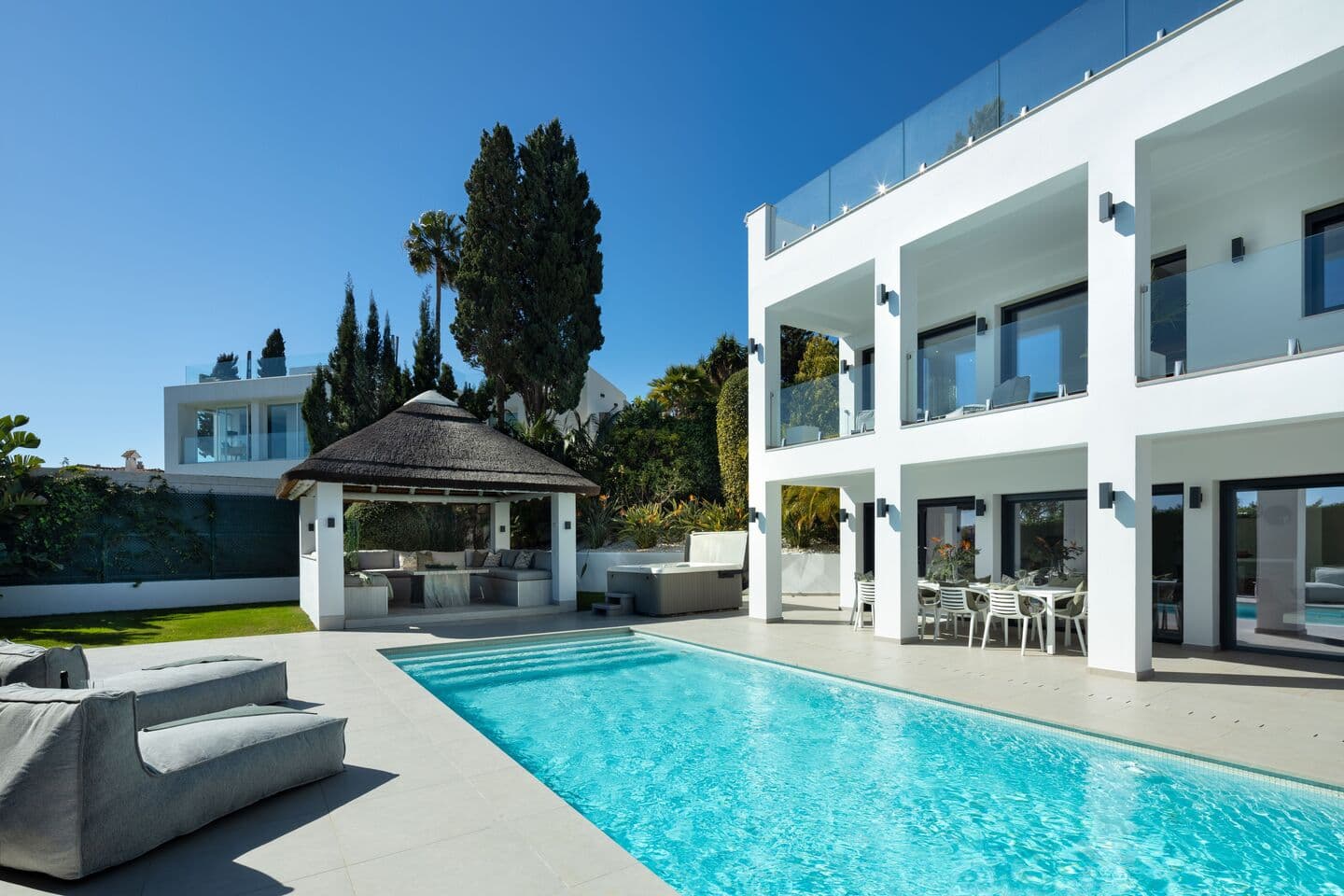 6-bedroom villa in Puerto Banus photo 1