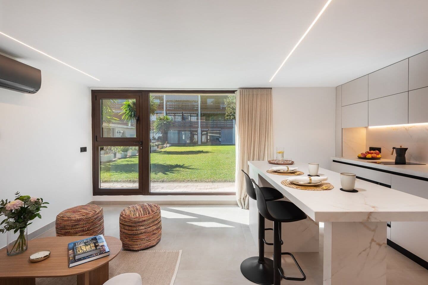 2-bedroom apartment in Nueva Andalucia photo 1