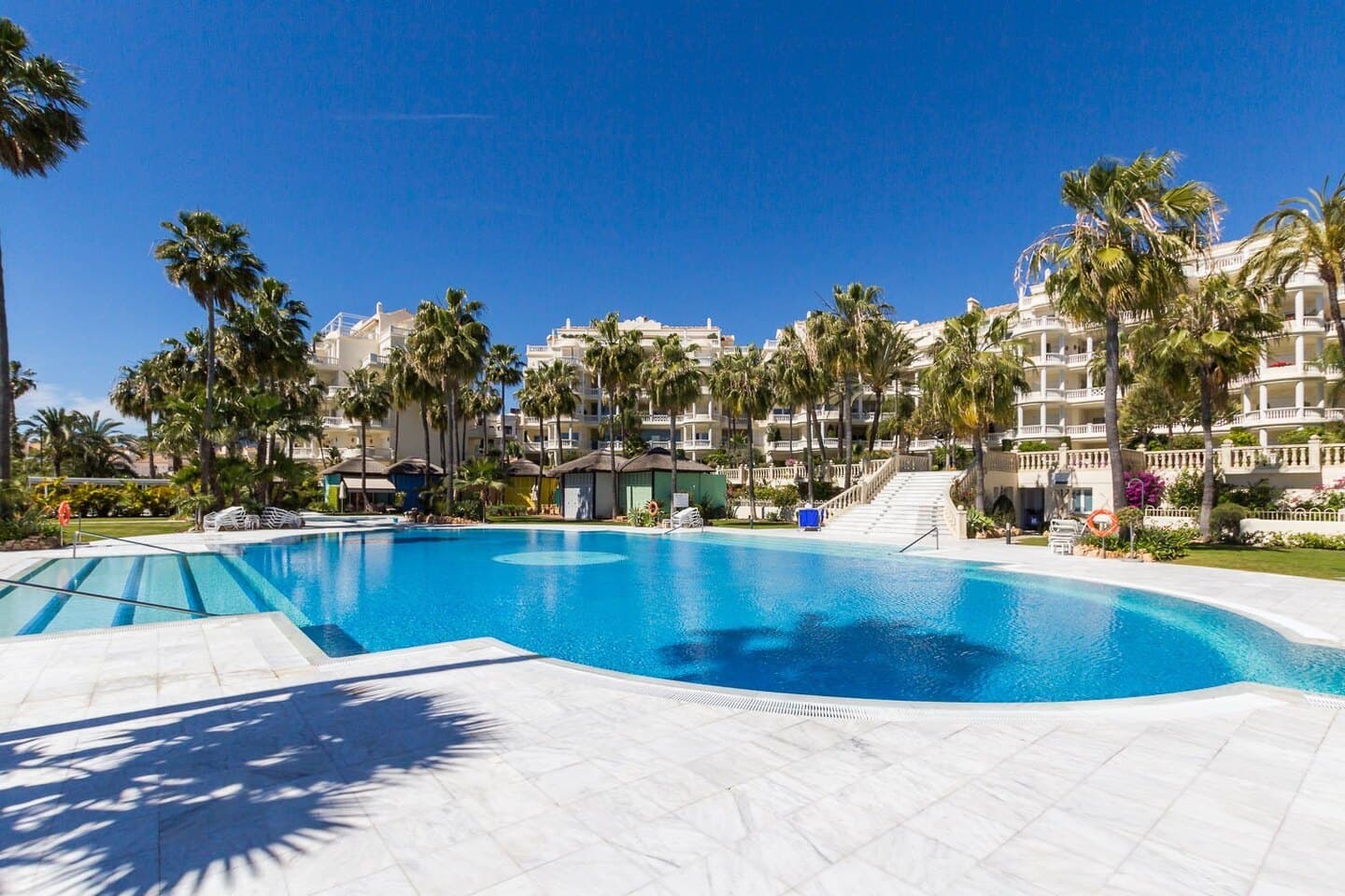 2-bedroom apartment in Estepona