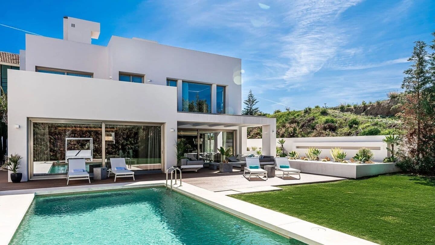 4-bedroom villa in Puerto Banus photo 1