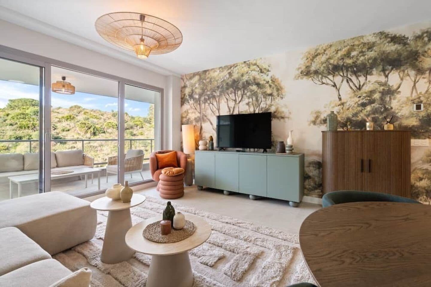 2-bedroom apartment in Mijas Costa photo 1