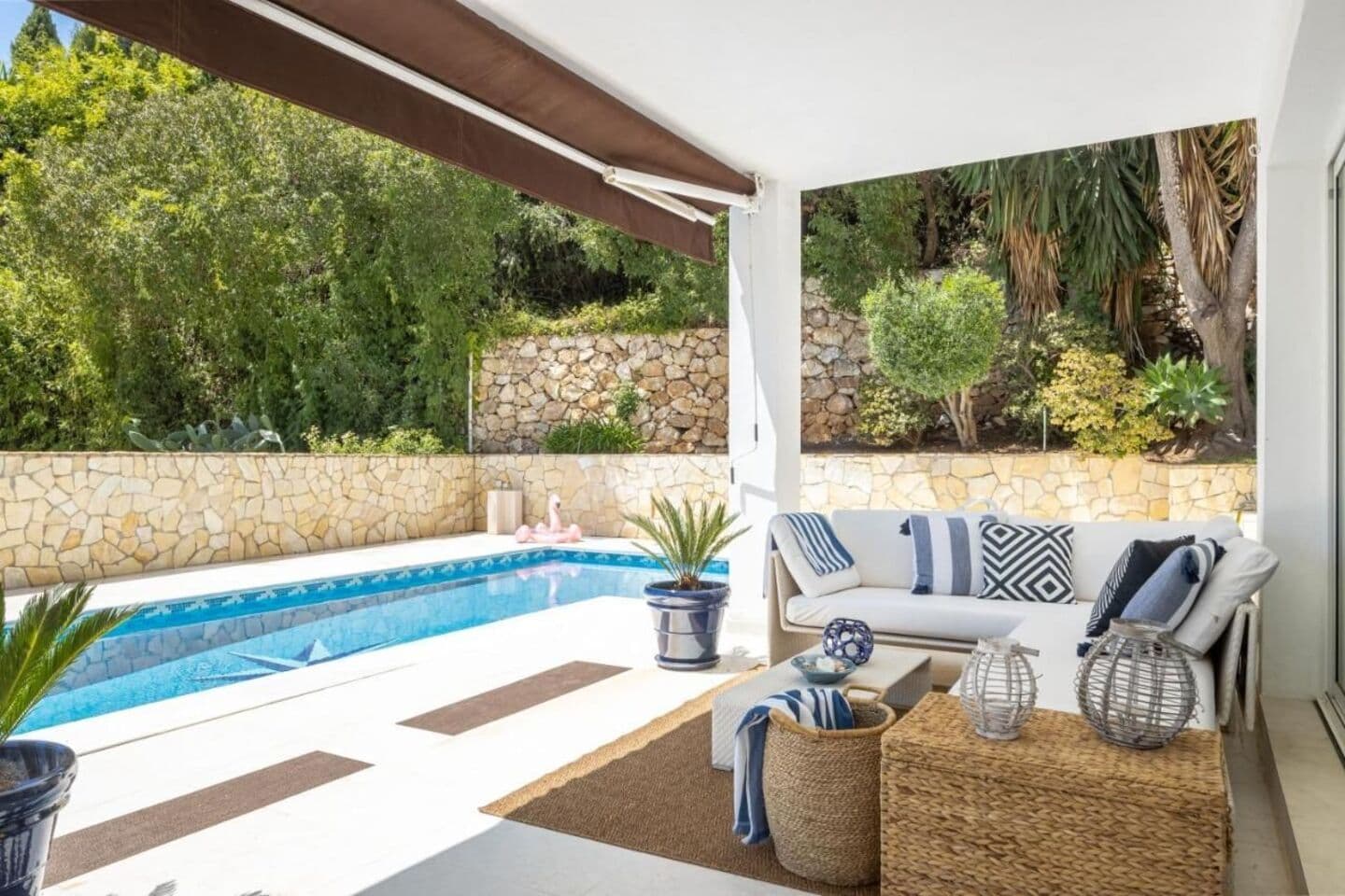 4-bedroom villa in Golden Mile photo 1