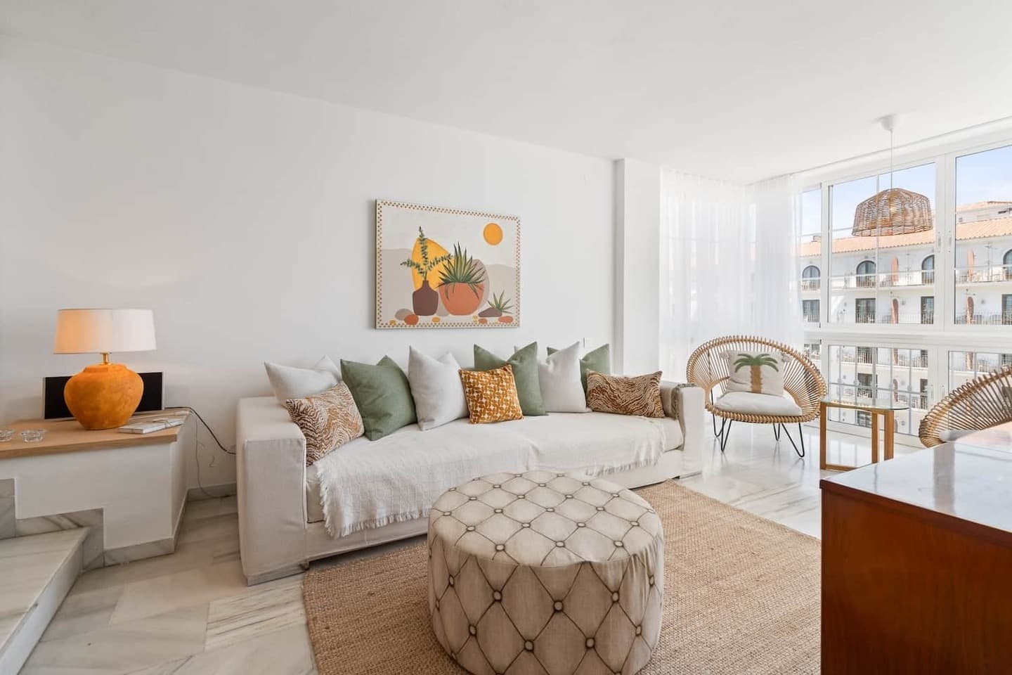 1-bedroom apartment in Puerto Banus photo 1
