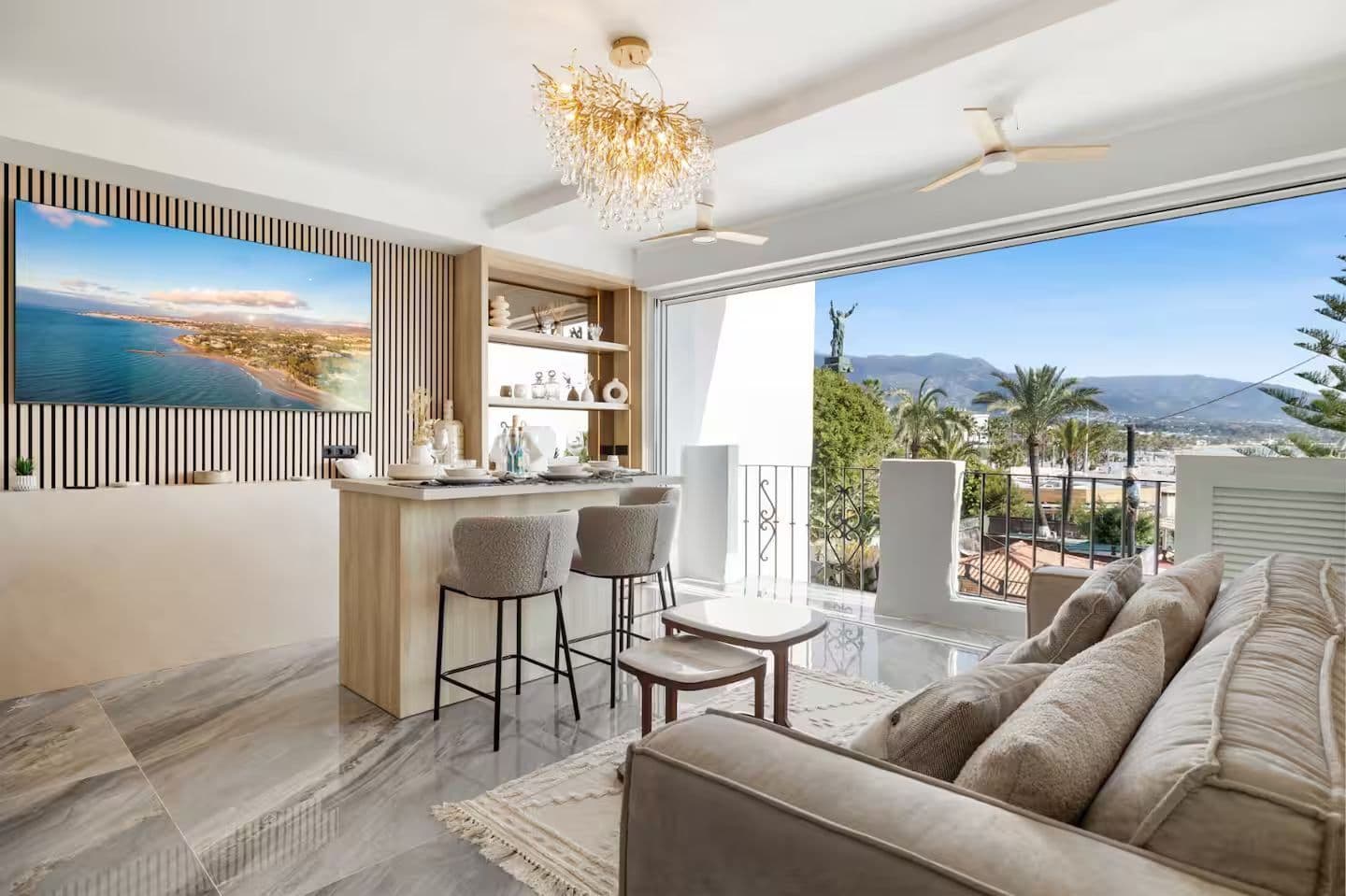 2-bedroom apartment in Marbella photo 1