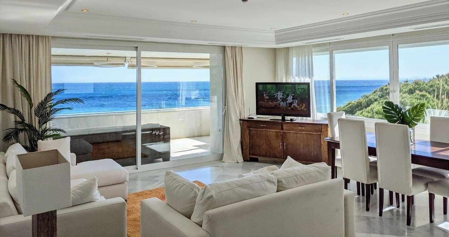 3-bedroom apartment in Marina Mariola photo 1