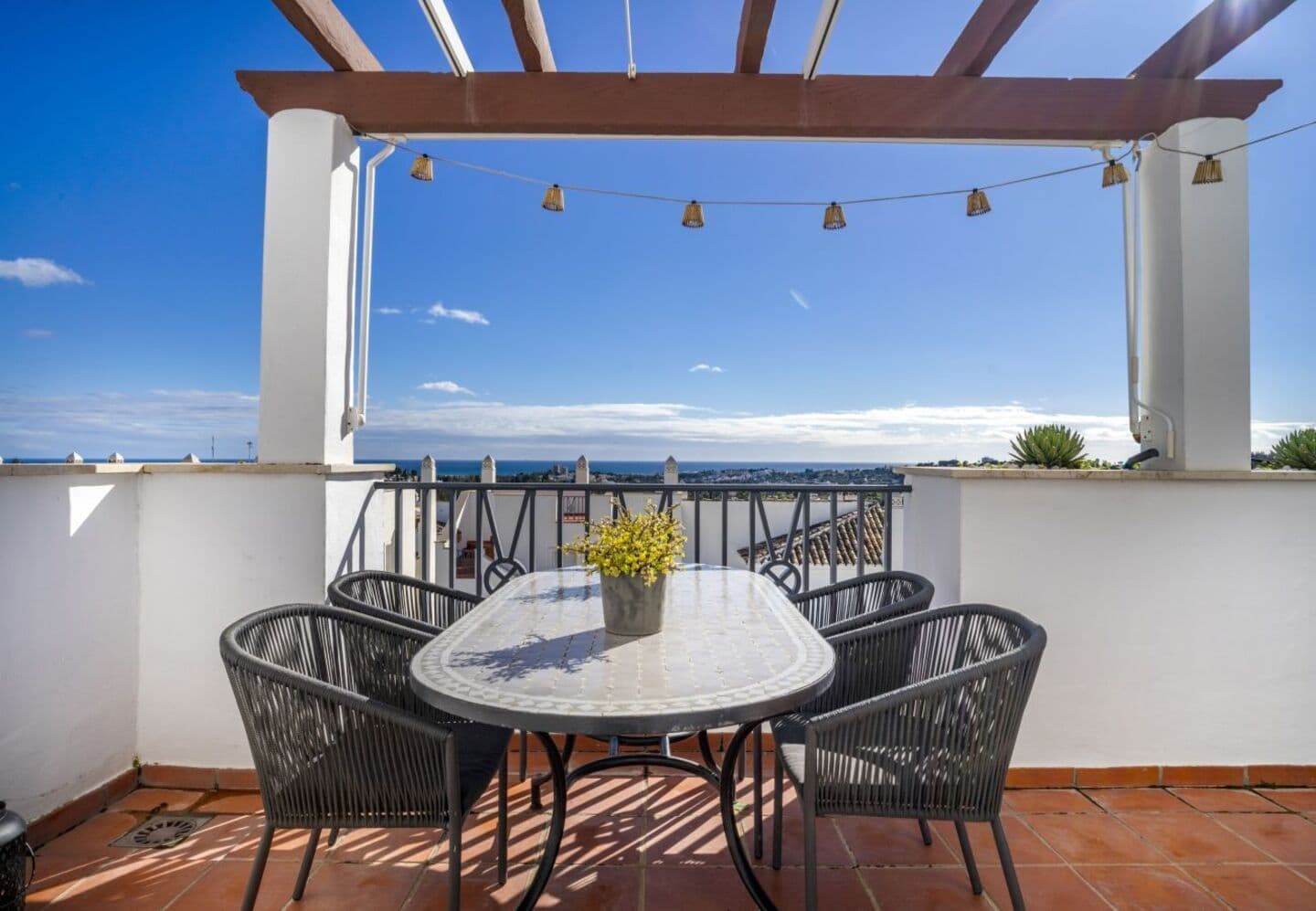 3-bedroom apartment in Nueva Andalucia photo 1