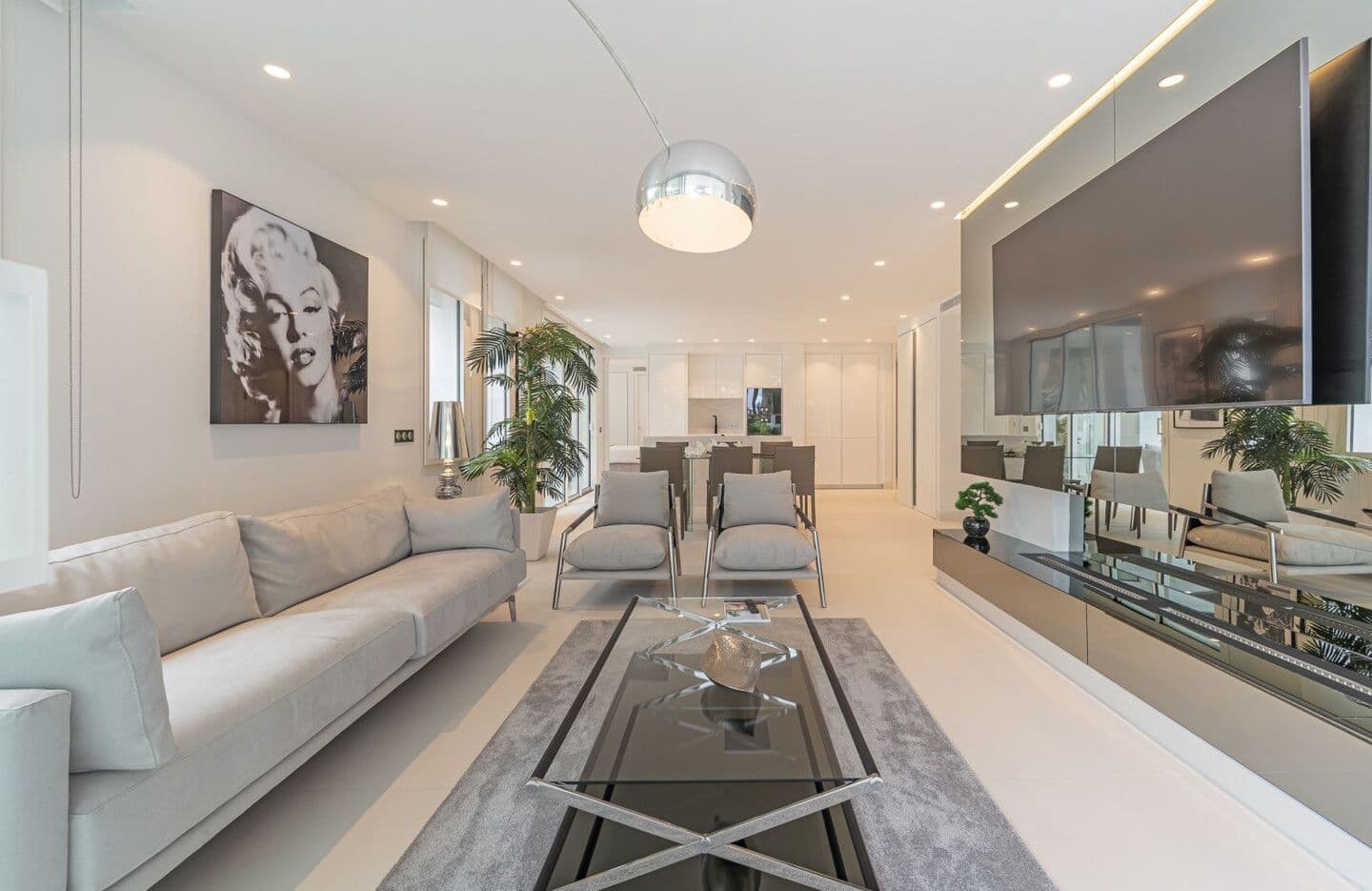 3-bedroom apartment in Marina Puente Romano photo 1